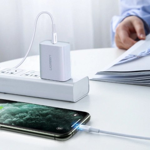 Kabel Ugreen US171 Lightning - USB-C PD 20W 3A 480Mb/s 1,5m - biały Kabel Ugreen US171 Lightning - USB-C PD 20W 3A 480Mb/s 1,5m - biały