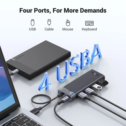 HUB Ugreen CM653 z 4 portami USB-A i kablem zasilającym USB-A - czarny HUB Ugreen CM653 z 4 portami USB-A i kablem zasilającym USB-A - czarny