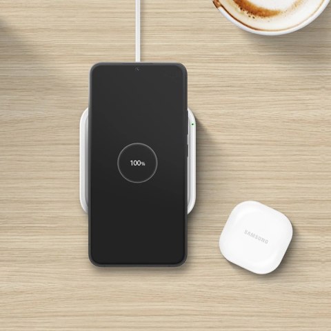 Ładowarka Samsung Wireless Charger Pad EP-P2400TWEGEU indukcyjna 15W + ładowarka sieciowa + kabel USB-C - biała Ładowarka Samsung Wireless Charger Pad EP-P2400TWEGEU indukcyjna 15W + ładowarka sieciowa + kabel USB-C - biała
