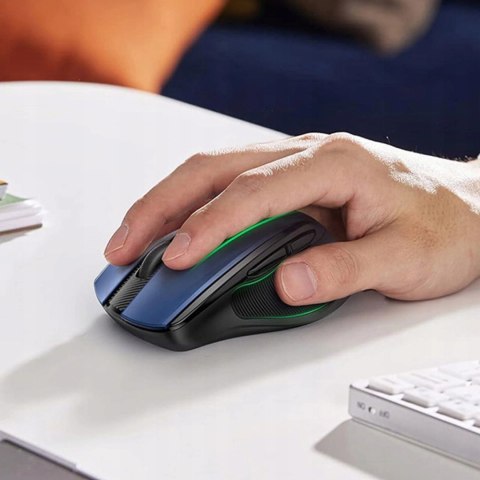 Mysz Ugreen MU006 optyczna bezprzewodowa USB 2.4GHz 4000 DPI - niebieska Mysz Ugreen MU006 optyczna bezprzewodowa USB 2.4GHz 4000 DPI - niebieska