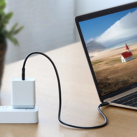 Kabel Ugreen US286 USB-C - USB-C 3A 480Mb/s 3m - czarny Kabel Ugreen US286 USB-C - USB-C 3A 480Mb/s 3m - czarny