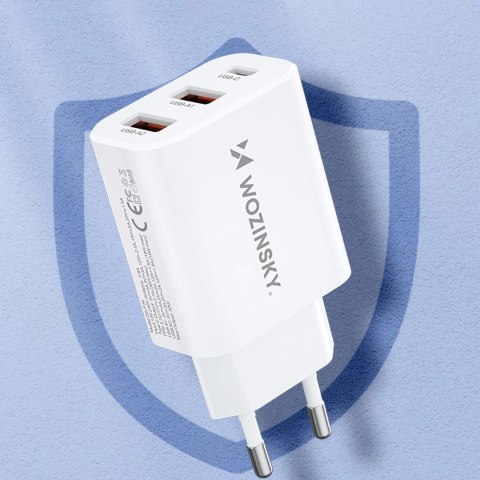 Ładowarka sieciowa Wozinsky CWCUCW 30W USB-C / 2 x USB-A - biała Ładowarka sieciowa Wozinsky CWCUCW 30W USB-C / 2 x USB-A - biała