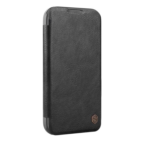 Etui Nillkin Qin Prop Leather Case z osłoną na aparat i podstawką na iPhone 16 - czarne Etui Nillkin Qin Prop Leather Case z osłoną na aparat i podstawką na iPhone 16 - czarne