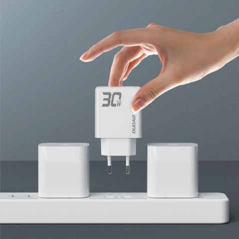Ładowarka sieciowa GaN Dudao A30EUT 30W USB-A / USB-C + kabel USB-C - USB-C - biała Ładowarka sieciowa GaN Dudao A30EUT 30W USB-A / USB-C + kabel USB-C - USB-C - biała