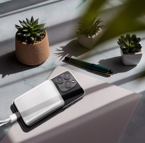Powerbank magnetyczny Wozinsky WRW349YWS 10 000 mAh - biały Powerbank magnetyczny Wozinsky WRW349YWS 10 000 mAh - biały