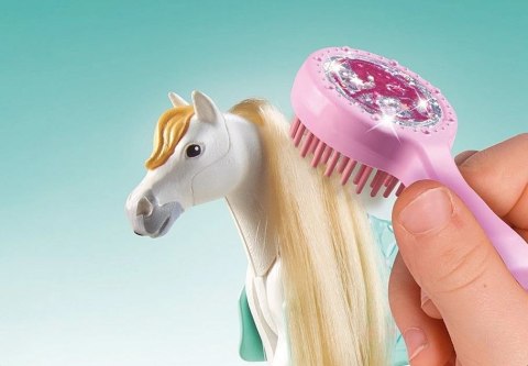 Zestaw z figurkami Horses 71354 Isabella i Lioness z myjnią dla koni Zestaw z figurkami Horses 71354 Isabella i Lioness z myjnią dla koni