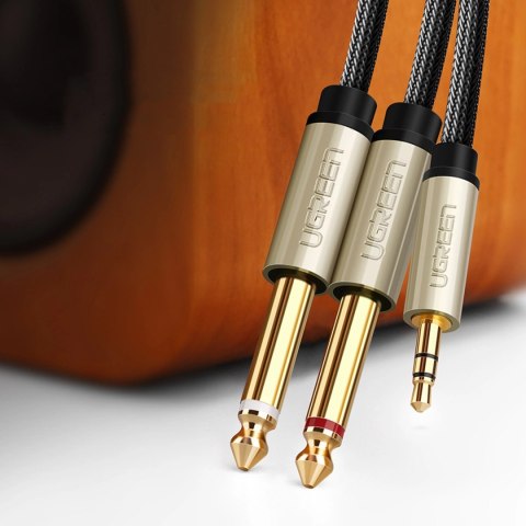 Ugreen kabel przewód audio mini jack 3,5 mm - 2 x jack 6,35mm 2m szary (AV126) Ugreen kabel przewód audio mini jack 3,5 mm - 2 x jack 6,35mm 2m szary (AV126)