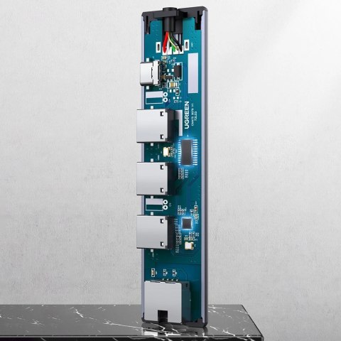 Ugreen wielofunkcyjny adapter HUB USB 3.0 - 3 x USB / Ethernet RJ-45 / USB Typ C PD szary (CM475) Ugreen wielofunkcyjny adapter HUB USB 3.0 - 3 x USB / Ethernet RJ-45 / USB Typ C PD szary (CM475)