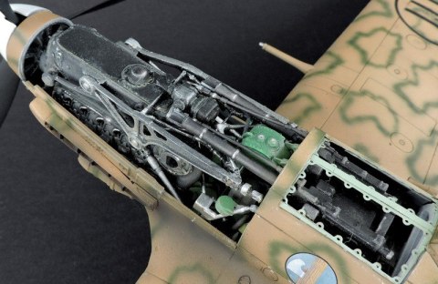 Model plastikowy Macchi MC.205 Veltro 1/32 Model plastikowy Macchi MC.205 Veltro 1/32