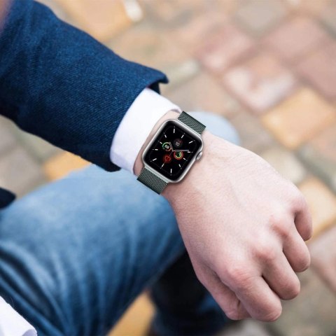 Pasek Tech-Protect MilaneseBand na Apple Watch 4 / 5 / 6 / 7 / 8 / 9 / SE / Ultra 1 / 2 (42/44/45/49 mm) - srebrny Pasek Tech-Protect MilaneseBand na Apple Watch 4 / 5 / 6 / 7 / 8 / 9 / SE / Ultra 1 / 2 (42/44/45/49 mm) - srebrny