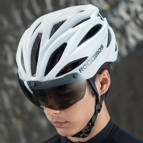 Kask rowerowy Rockbros z szybką, odpinane okulary z ochroną UV, unisex, matowy - biały Kask rowerowy Rockbros z szybką, odpinane okulary z ochroną UV, unisex, matowy - biały
