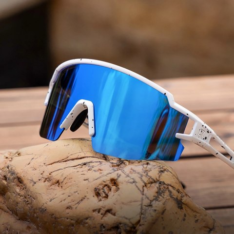 Okulary rowerowe Rockbros dla dzieci, polaryzacyjne, z ochroną UV dziecięce - czarne Okulary rowerowe Rockbros dla dzieci, polaryzacyjne, z ochroną UV dziecięce - czarne