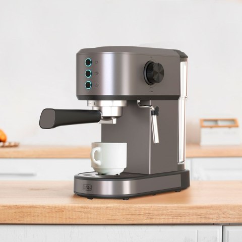 Kolbowy ekspres do kawy Black+Decker BXCO1350E Kolbowy ekspres do kawy Black+Decker BXCO1350E