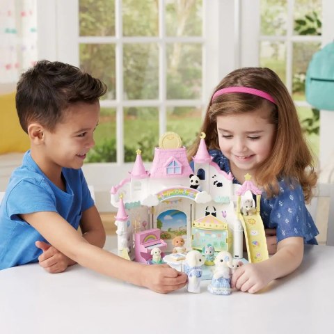 Sylvanian Families Przedszkole Kolorowe Sunny Castle Nursery 5743 p6 Sylvanian Families Przedszkole Kolorowe Sunny Castle Nursery 5743 p6