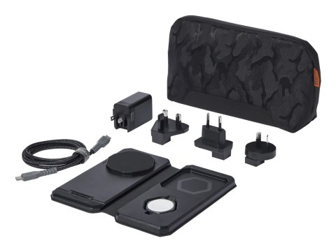 UAG 3in1 Travel Charger - bezprzewodowa ładowarka podróżna do trzech urządzeń 15W, kompatybilna z MagSafe, kabel, wtyczki i orga UAG 3in1 Travel Charger - bezprzewodowa ładowarka podróżna do trzech urządzeń 15W, kompatybilna z MagSafe, kabel, wtyczki i orga