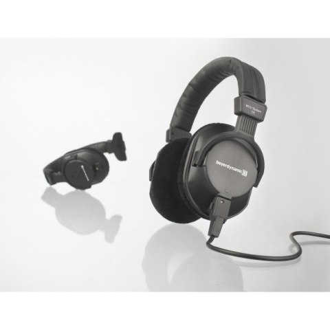 Słuchawki przewodowe Beyerdynamic DT 250 - opaska na głowę, muzyka, kolor czarny Słuchawki przewodowe Beyerdynamic DT 250 - opaska na głowę, muzyka, kolor czarny