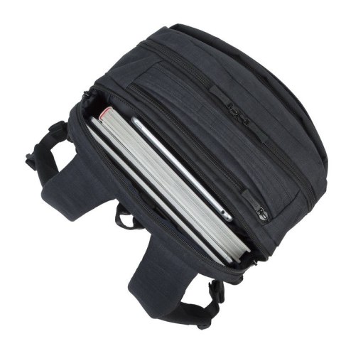 RIVACASE PLECAK NA LAPTOP 17,3" BISCAYNE, CZARNY RIVACASE PLECAK NA LAPTOP 17,3" BISCAYNE, CZARNY