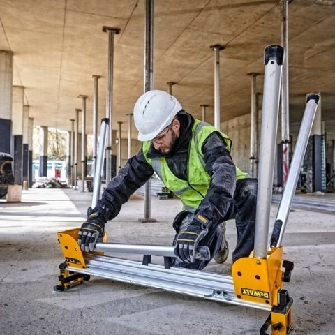Stojak na piłę ukośną DeWalt DE7033-XJ Stojak na piłę ukośną DeWalt DE7033-XJ