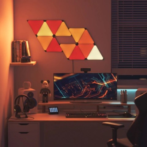 Nanoleaf Shapes Juodas Triangles Expansion Pack (3 panels) Nanoleaf Shapes Juodas Triangles Expansion Pack (3 panels)