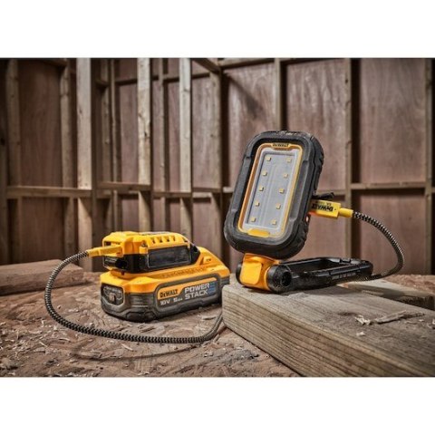 Lampa robocza LED DEWALT DCL182 Aku USB-C 1000 LM IP54 Lampa robocza LED DEWALT DCL182 Aku USB-C 1000 LM IP54