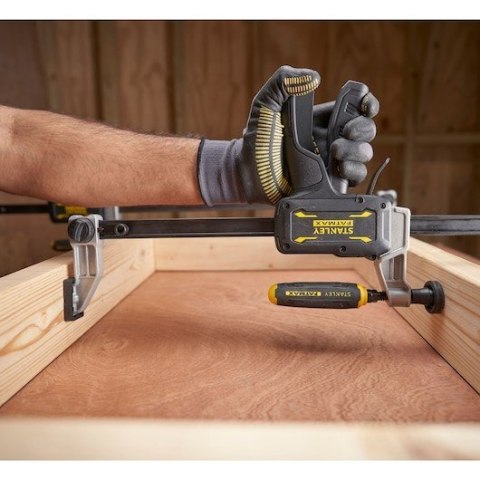 Stanley FMHT83007-0 klamra Zacisk stolarski 45 cm Czarny, Żółty Stanley FMHT83007-0 klamra Zacisk stolarski 45 cm Czarny, Żółty
